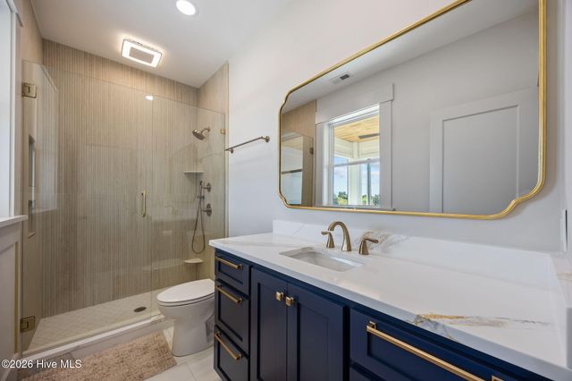 208 Radio Island Road, Morehead City, NC 28557