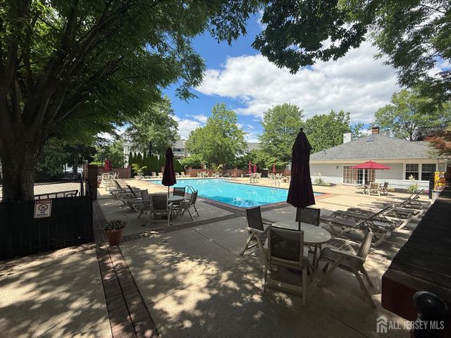 207 Darwin Lane, North Brunswick, NJ 08902