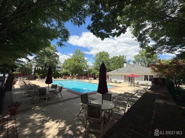 207 Darwin Lane, North Brunswick, NJ 08902