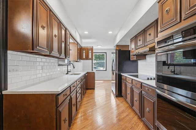 1418 Shady Ave, Squirrel Hill, PA 15217
