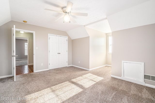 7701 Beagle Pl, Louisville, KY 40219