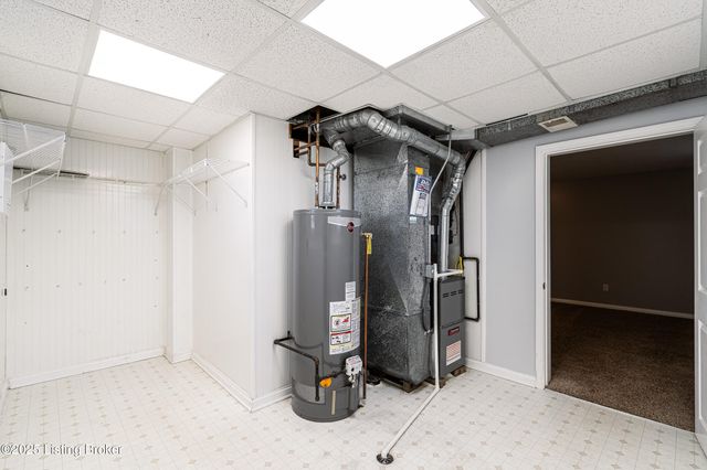 7701 Beagle Pl, Louisville, KY 40219