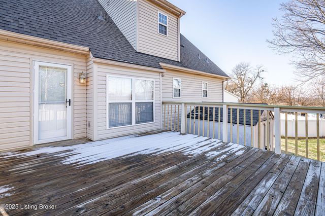 7701 Beagle Pl, Louisville, KY 40219