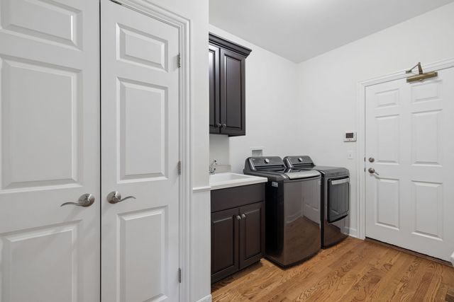 824 Megan Court, Westmont, IL 60559