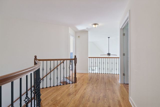 824 Megan Court, Westmont, IL 60559