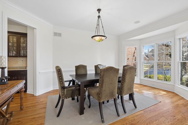 824 Megan Court, Westmont, IL 60559