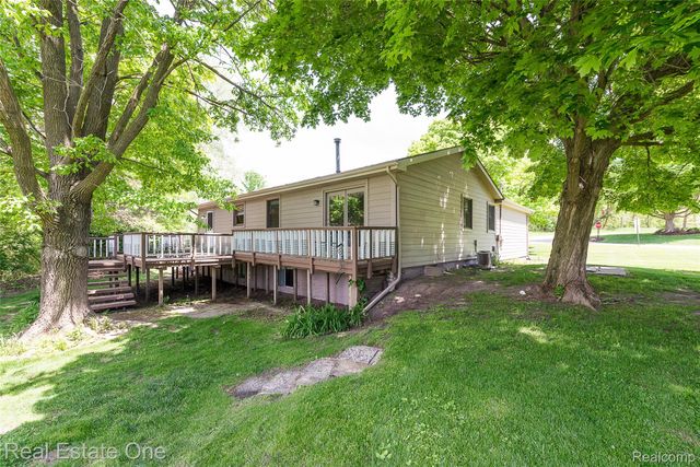8402 Scotia, Hamburg Township, MI 48169