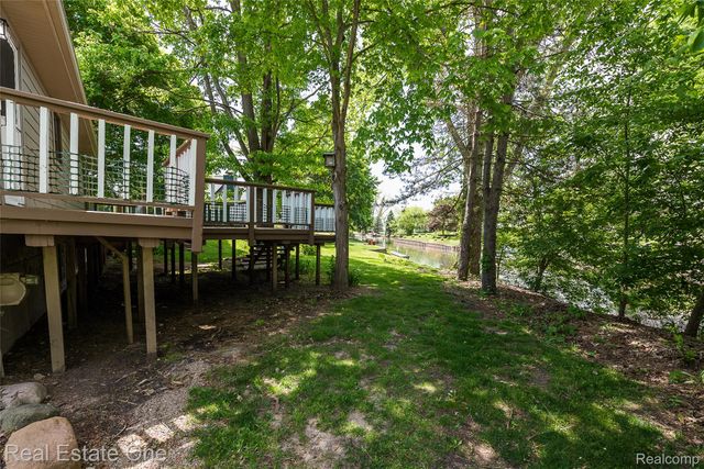 8402 Scotia, Hamburg Township, MI 48169