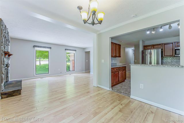 8402 Scotia, Hamburg Township, MI 48169