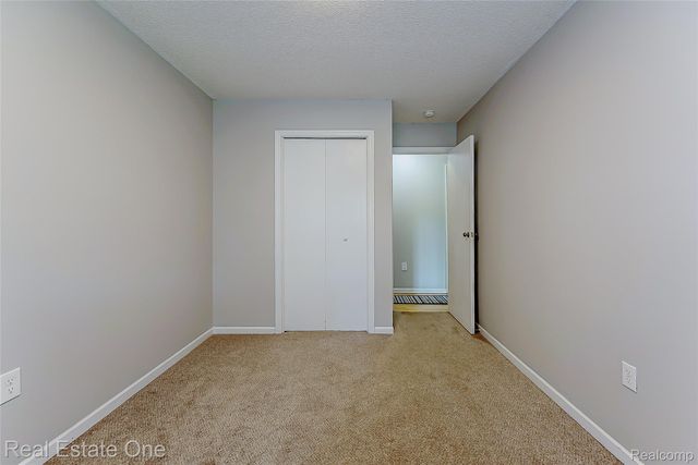 8402 Scotia, Hamburg Township, MI 48169