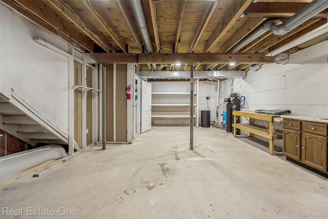 8402 Scotia, Hamburg Township, MI 48169