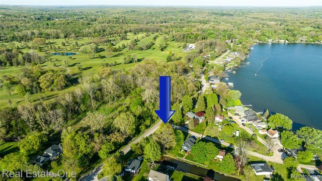 8402 Scotia, Hamburg Township, MI 48169