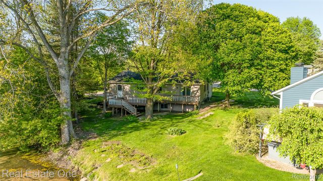8402 Scotia, Hamburg Township, MI 48169