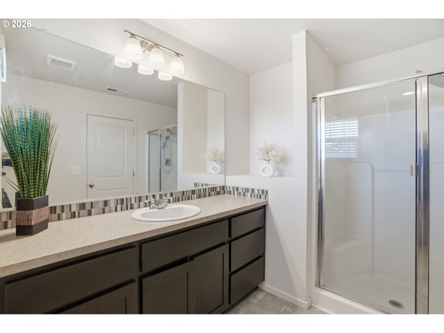 11607 Ne 131ST Pl, Vancouver, WA 98682