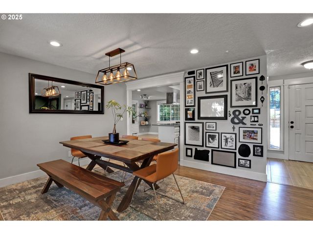 15249 Ne BEECH Ct, Portland, OR 97230