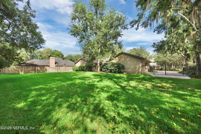 1076 MAINSAIL Lane, Switzerland, FL 32259