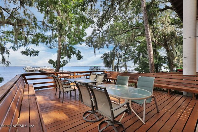 1076 MAINSAIL Lane, Switzerland, FL 32259