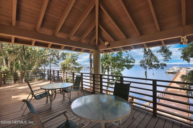 1076 MAINSAIL Lane, Switzerland, FL 32259