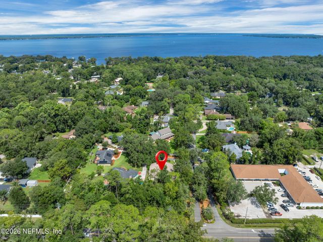 1076 MAINSAIL Lane, Switzerland, FL 32259