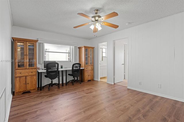 1110 NW 90th Way, Plantation, FL 33322