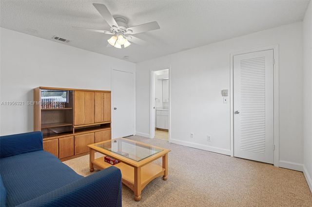 1110 NW 90th Way, Plantation, FL 33322