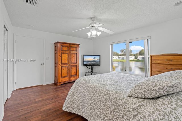 1110 NW 90th Way, Plantation, FL 33322