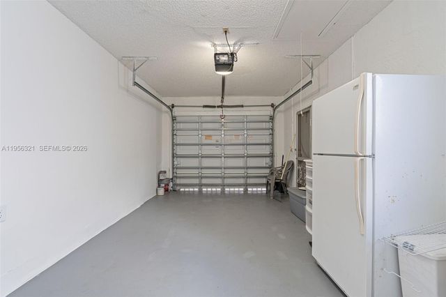 1110 NW 90th Way, Plantation, FL 33322