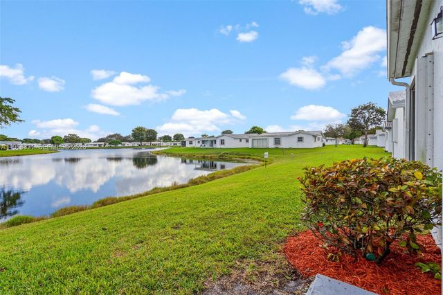 1110 NW 90th Way, Plantation, FL 33322