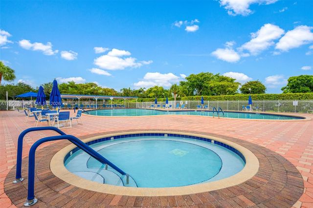 1110 NW 90th Way, Plantation, FL 33322