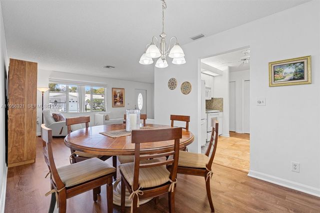 1110 NW 90th Way, Plantation, FL 33322