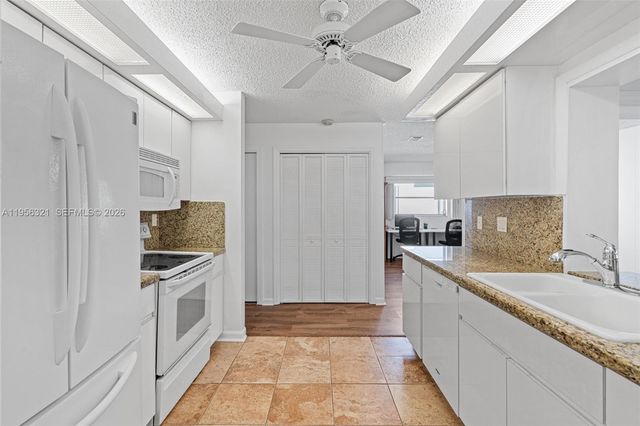 1110 NW 90th Way, Plantation, FL 33322