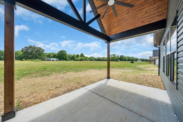 1459 Smartt Station Rd, Morrison, TN 37357