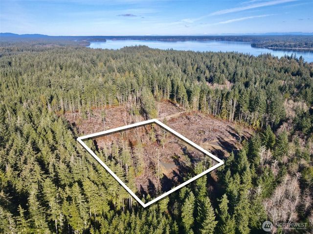 260 E Solbakk Veien Road, Shelton, WA 98584