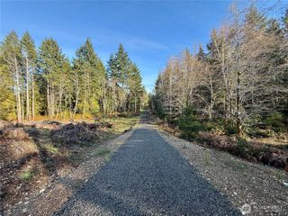 260 E Solbakk Veien Road, Shelton, WA 98584
