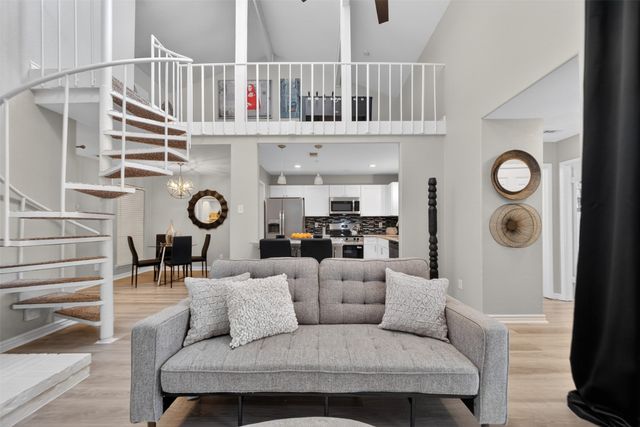 9145 Emberglow Lane, Dallas, TX 75243