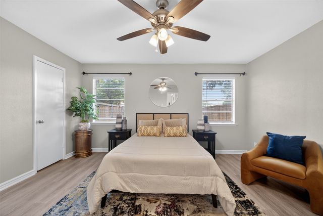 9145 Emberglow Lane, Dallas, TX 75243