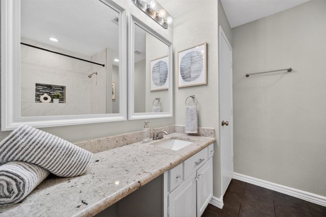 9145 Emberglow Lane, Dallas, TX 75243