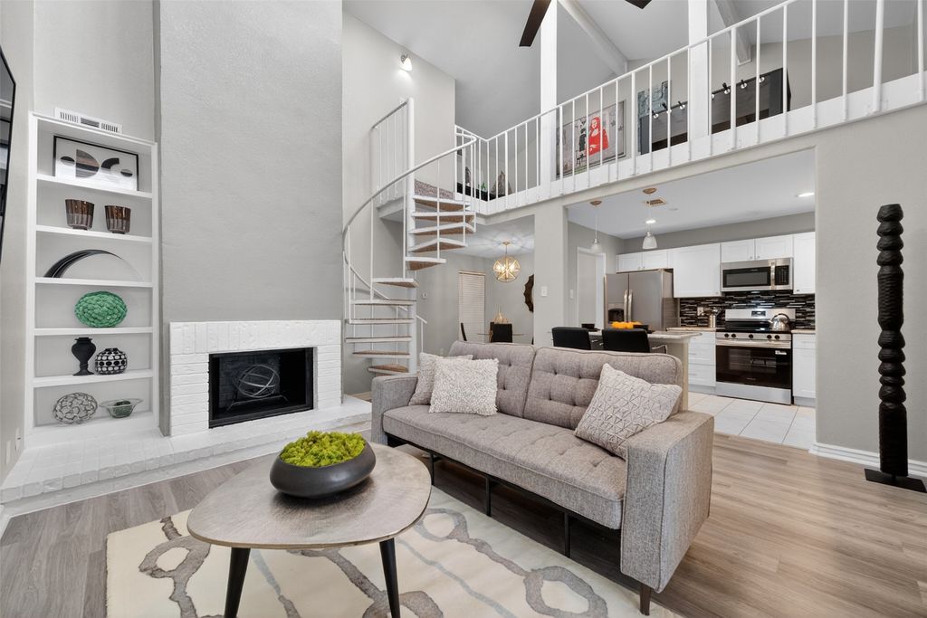 9145 Emberglow Lane, Dallas, TX 75243
