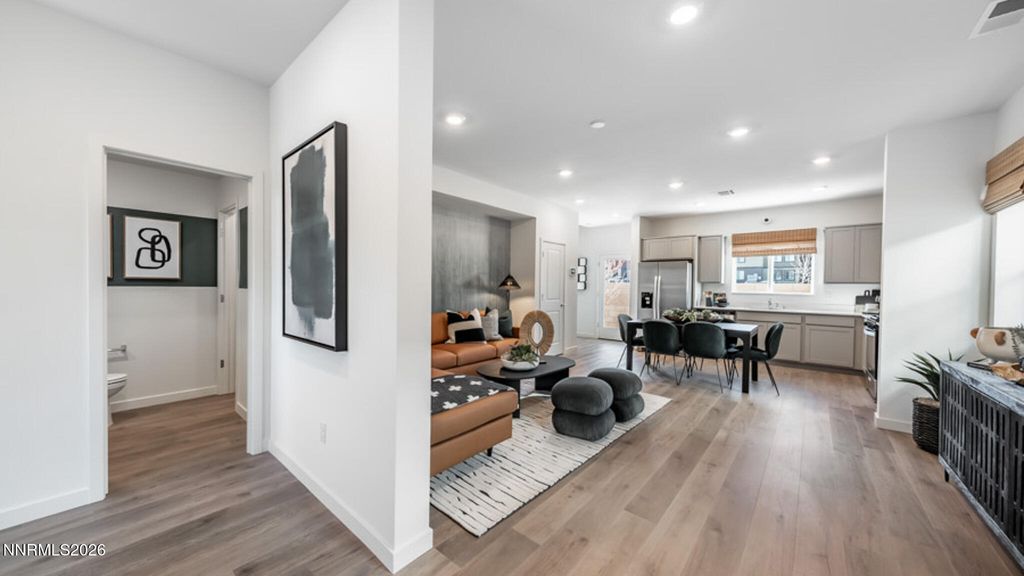 Image 4 of property listing at 974 Green Lily Drive, Reno, NV 89506