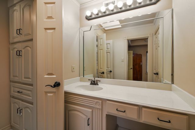 4300 Eaton Circle, Colleyville, TX 76034