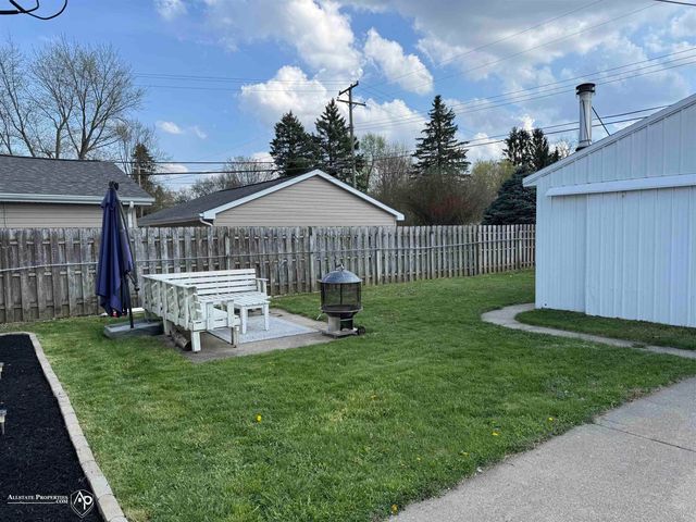 6631 Cloverton Drive, Waterford Twp, MI 48329
