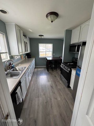 6631 Cloverton Drive, Waterford Twp, MI 48329