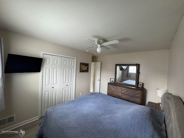6631 Cloverton Drive, Waterford Twp, MI 48329