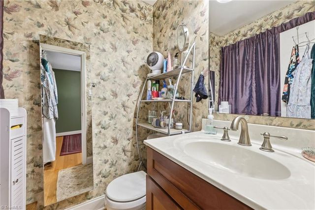 5710 Friendswood Drive, Greensboro, NC 27409