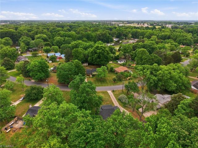 5710 Friendswood Drive, Greensboro, NC 27409
