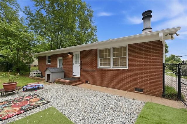 5710 Friendswood Drive, Greensboro, NC 27409