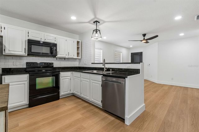 32323 FISH HOOK LOOP, Wesley Chapel, FL 33545