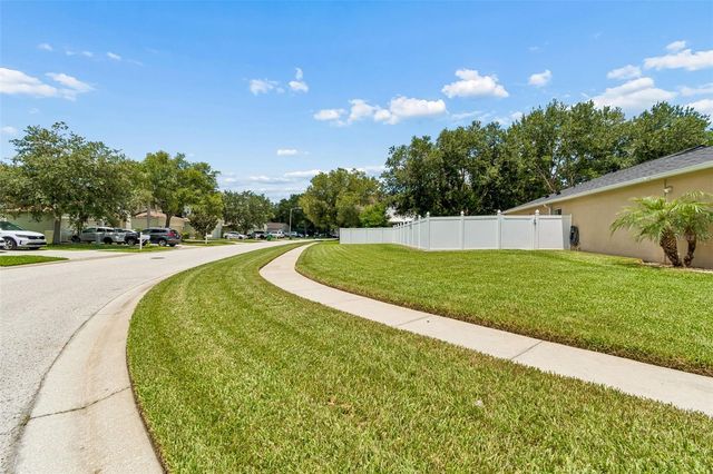 32323 FISH HOOK LOOP, Wesley Chapel, FL 33545