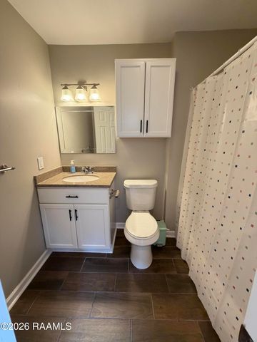 202 Long Plantation Boulevard F, Lafayette, LA 70508