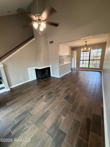 202 Long Plantation Boulevard F, Lafayette, LA 70508